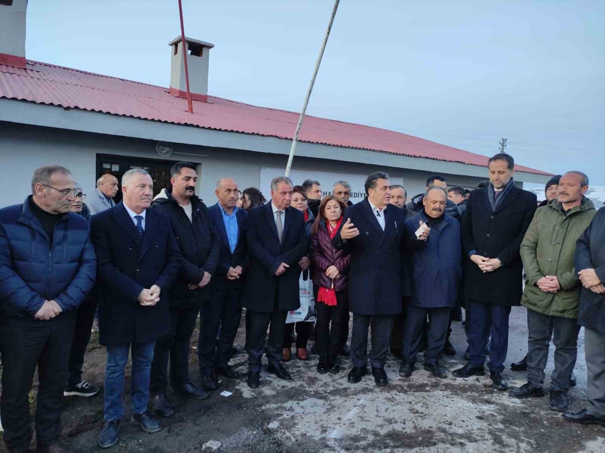 Gürçayırlılar taziye evine kavuştu