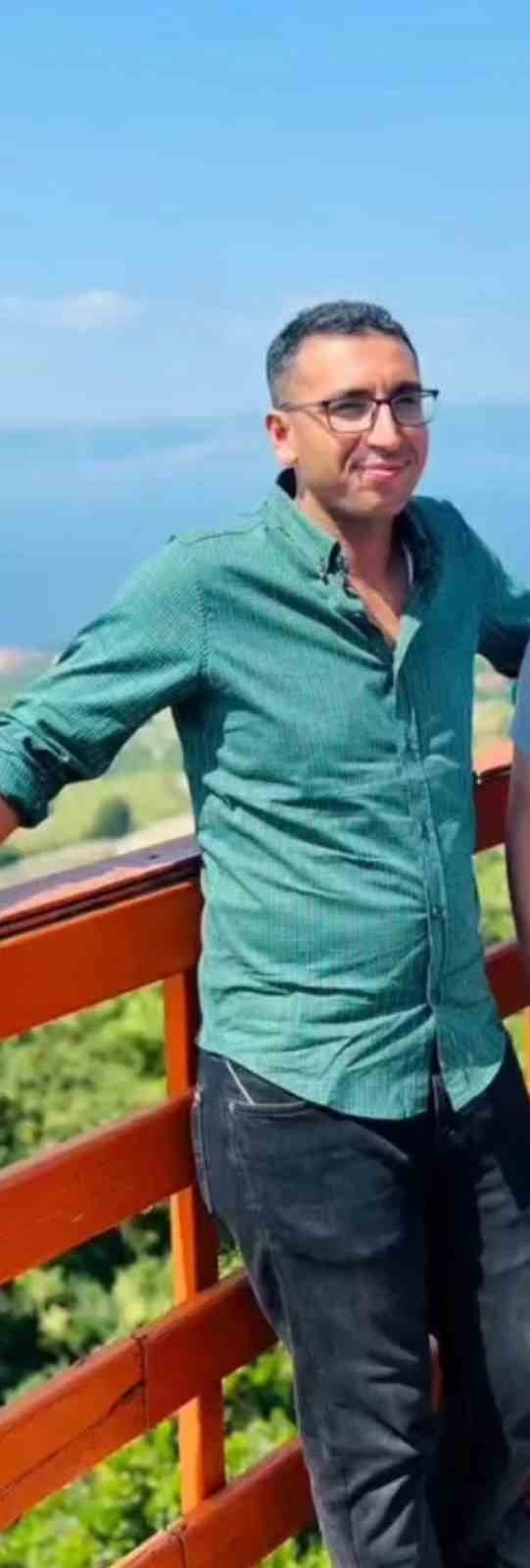 Başakşehir’de tır bariyerlere çarptı: 1 ölü