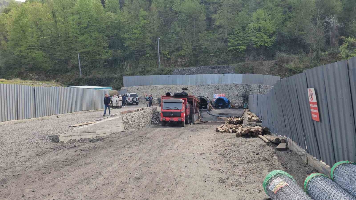 Madende elektrik çarpan 25 yaşındaki işçi hayatını kaybetti