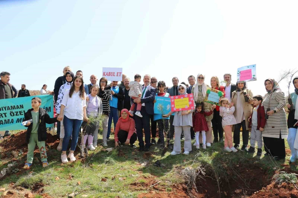 "Otizm için bir fidan da sen dik" etkinliği düzenlendi