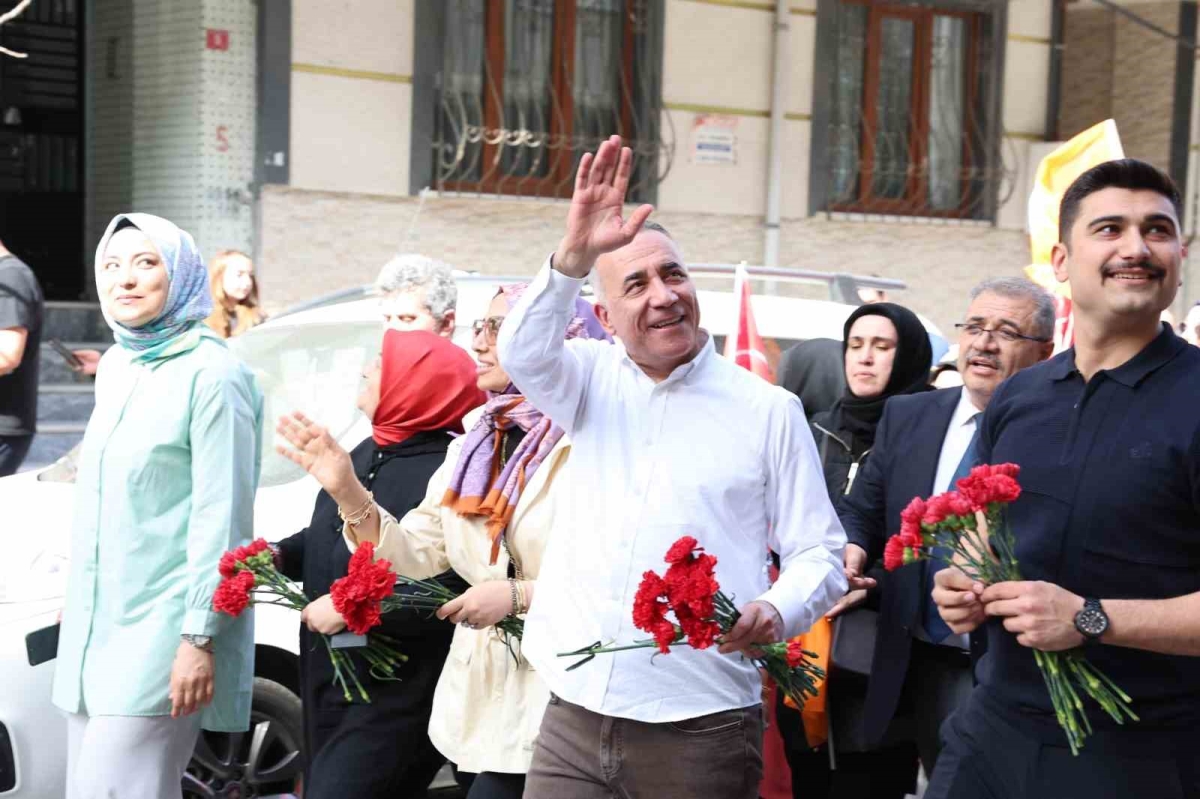 Sultangazili seçmen bir kez daha Abdurrahman Dursun ile yola devam dedi