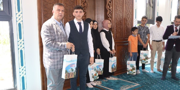 İmam Hatip Okulları Mesleki Yarışmalar Ödül Töreni gerçekleştirildi
