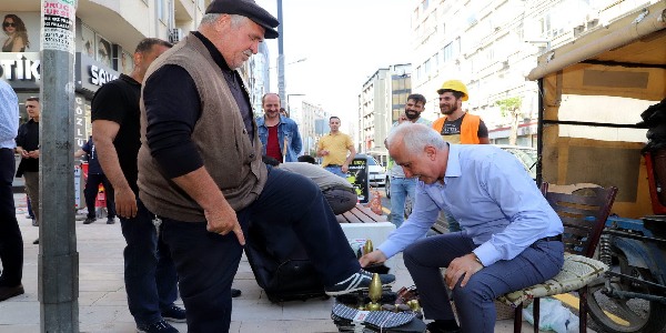 Başkan Gültak, halk buluşmalarına ara vermiyor