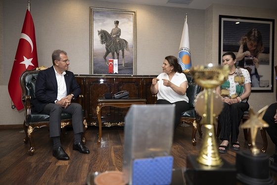 Büyükşehir Belediyesinin Robotıcs Takımı Ödülle Döndü