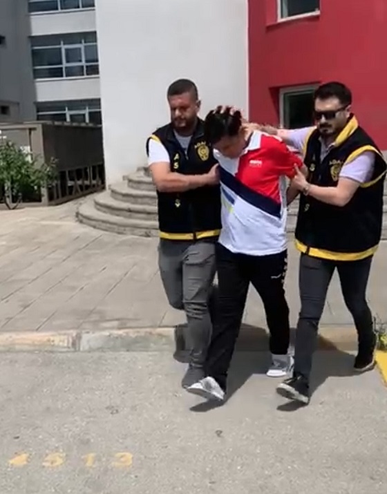 18 Yıl Önce Annesini Öldürdüğünü Öne Sürdüğü Şahsı Öldürdü