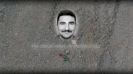 ÇÜ Öğrencilerinden Depremde Hayatını Kaybeden Arkadaşları İçin Anlamlı Belgesel
