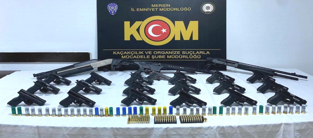 MERSİN'DE 23 RUHSATSIZ SİLAH ELE GEÇİRİLDİ