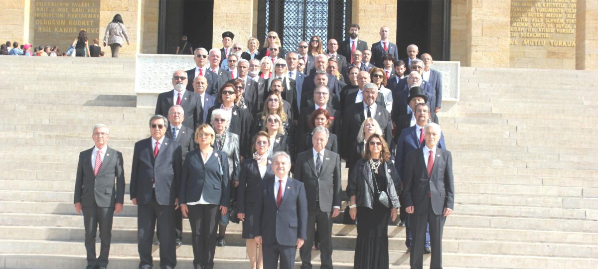 ATA PARTİ GENEL MERKEZ BİNASINA KAVUŞTU