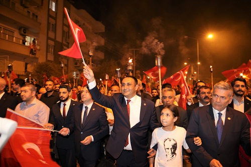 Toroslar'da 100 Yılın Coşkusu Mersin'i Sardı