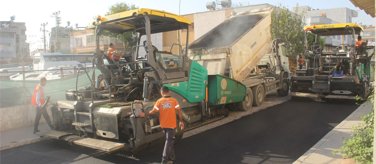 MERSİN BÜYÜKŞEHİR’İN YOL VE ASFALT ÇALIŞMALARI DEVAM EDİYOR