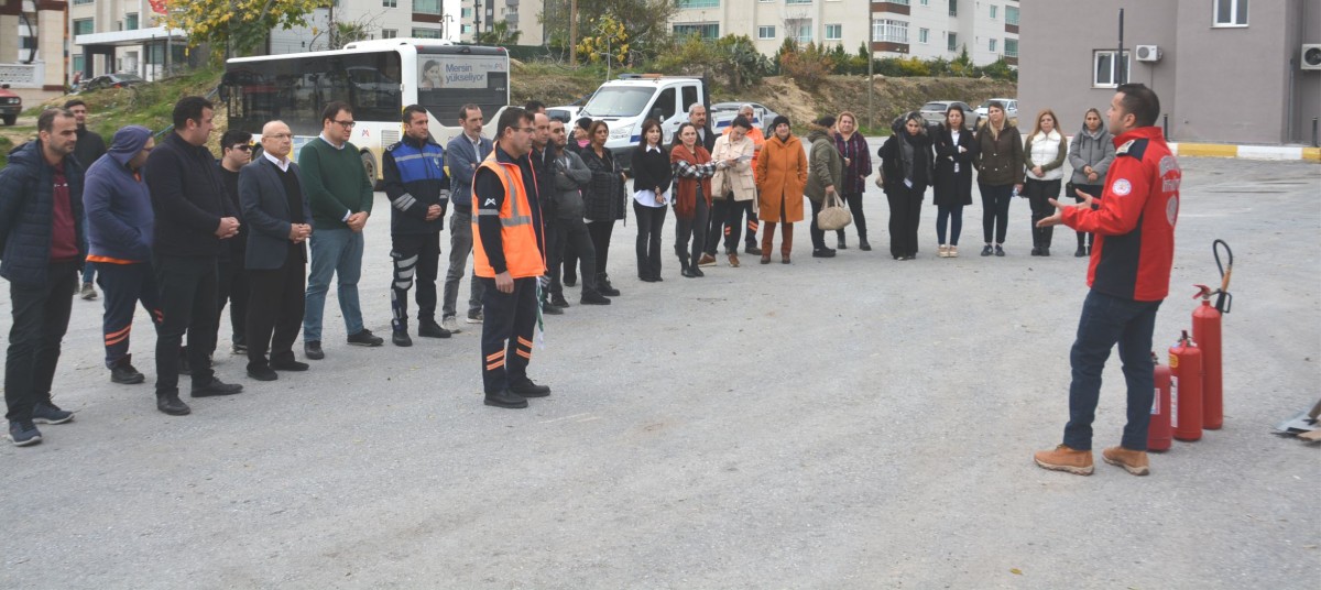 BÜYÜKŞEHİR PERSONELİNE ‘YANGINA MÜDAHALE’ EĞİTİMİ