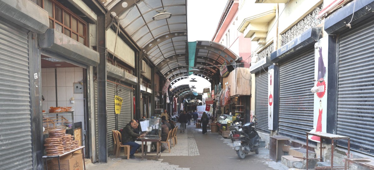 TARİHİ UZUN ÇARŞI ESKİ GÜNLERİNE DÖNMEK İSTİYOR