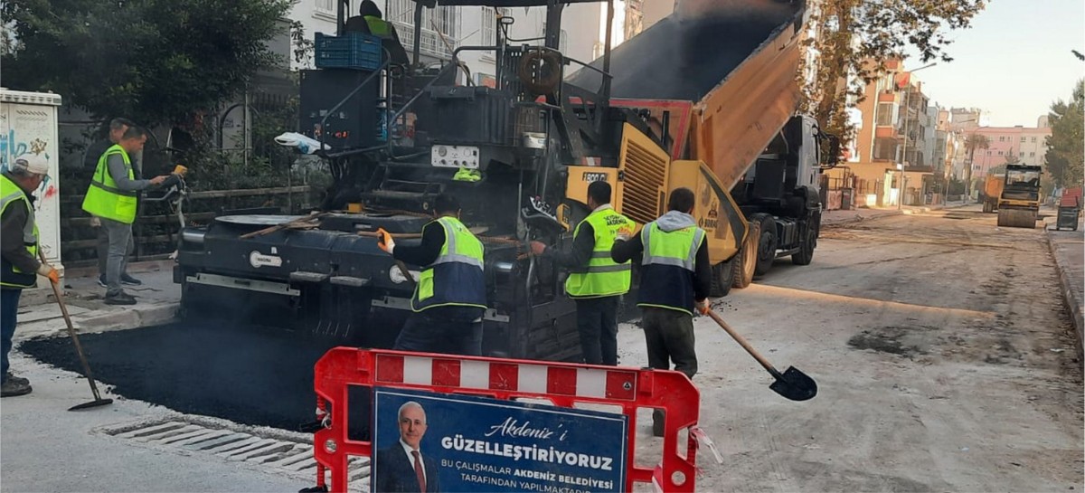 ASFALT SERİM ÇALIŞMALARI ARALIKSIZ SÜRÜYOR