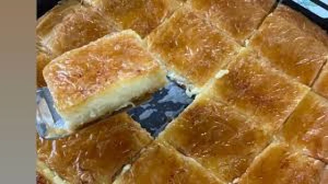 BAKLAVALIK YUFKADAN PEYNİRLİ PUF BÖREK