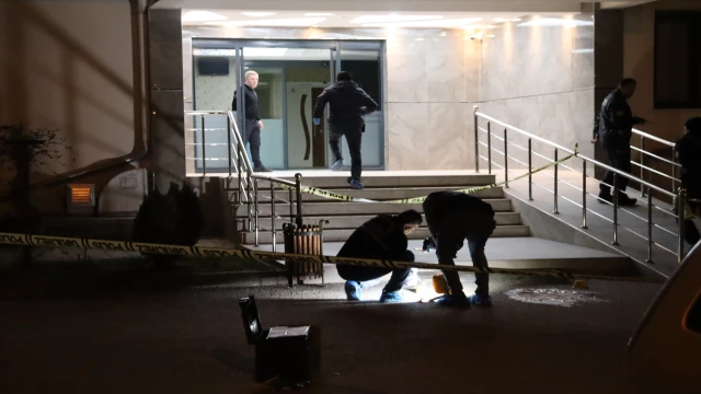 Bunalıma giren polis memuru intihar etti