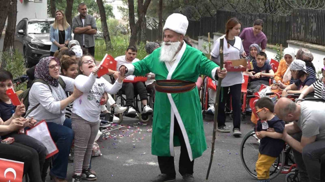 Çocuklar ve aileleri gönüllerince eğlendi