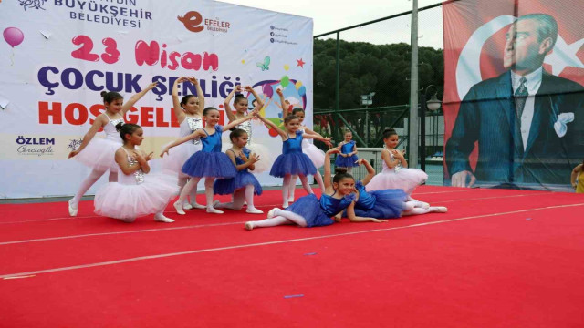 Efeler’in minikleri 23 Nisan’ı coşkuyla kutladı