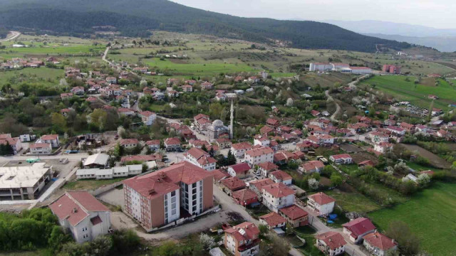 İlçenin eczane ve akaryakıt istasyonu eksikliği giderilecek