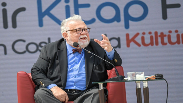 İzmirliler İZKİTAP Fest’e akın etti