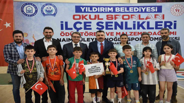 Yıldırım’da ilkokullu sporcular ödüllendirildi