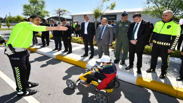 Balıkesir’de Karayolu Trafik Haftası Kutlandı