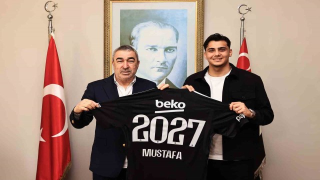 Beşiktaş, Mustafa Erhan Hekimoğlu’nun sözleşmesini yeniledi