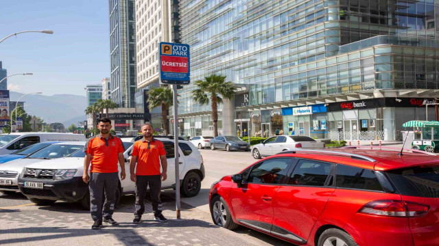 Büyükşehir ‘ücretsiz otopark’ alanlarında görev başında