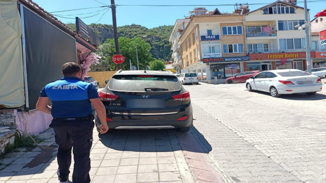 Fethiye’de zabıta ekiplerinden trafik denetimi