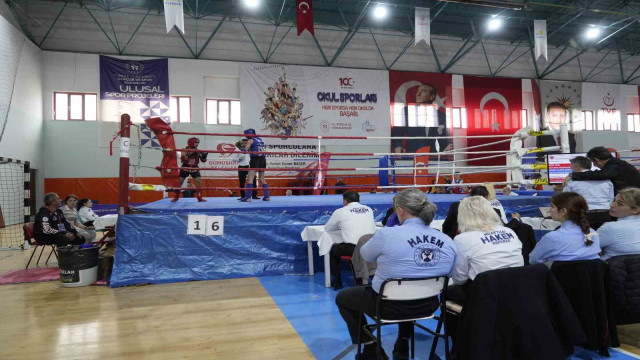 Gümüşhane’de okullar arası Muaythai Türkiye Şampiyonası kıyasıya mücadelelere sahne oluyor