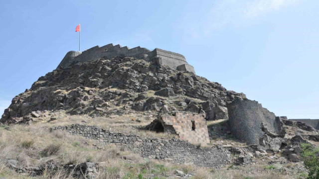 Kars’ta 150 yıllık ’Gürcü Kilisesi’ talan edildi