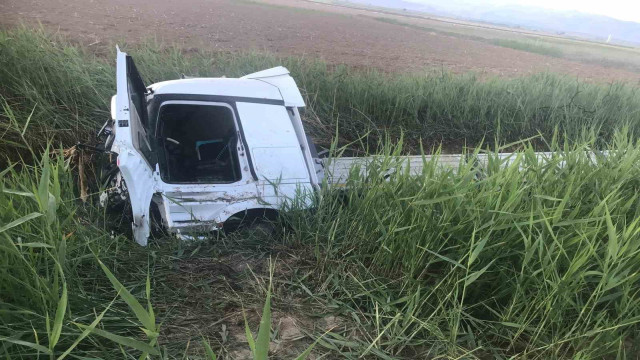 Konya’da tır kanala uçtu: 1 ölü, 1 yaralı