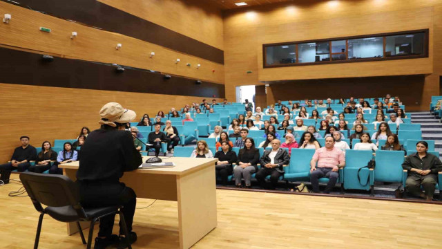 Niğde’de ’Eğitim, Kültür ve Sanat Söyleşileri’ yapıldı
