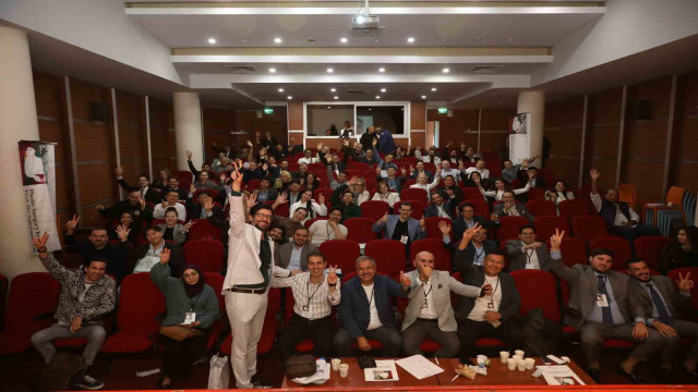 Prof. Dr. Süleyman Taş’tan, 100 cerrahın canlı izlediği estetik ameliyat