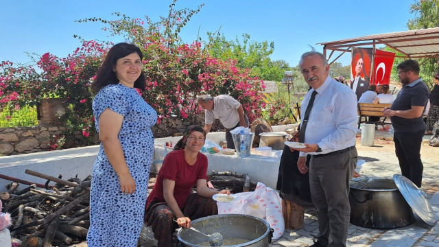 Seydikemer Karadere İlkokulu’ndan keşkek günü düzenlendi