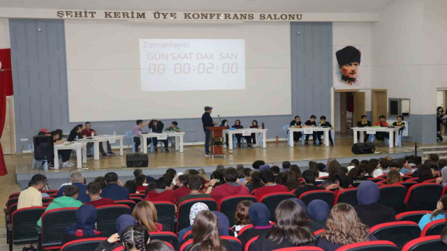 Yarışmanın birincisi Neriman İbrahim Küçükkurt Ortaokulu
