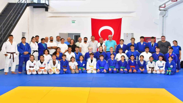 Yunusemre judoda yeni başarılara kenetlendi