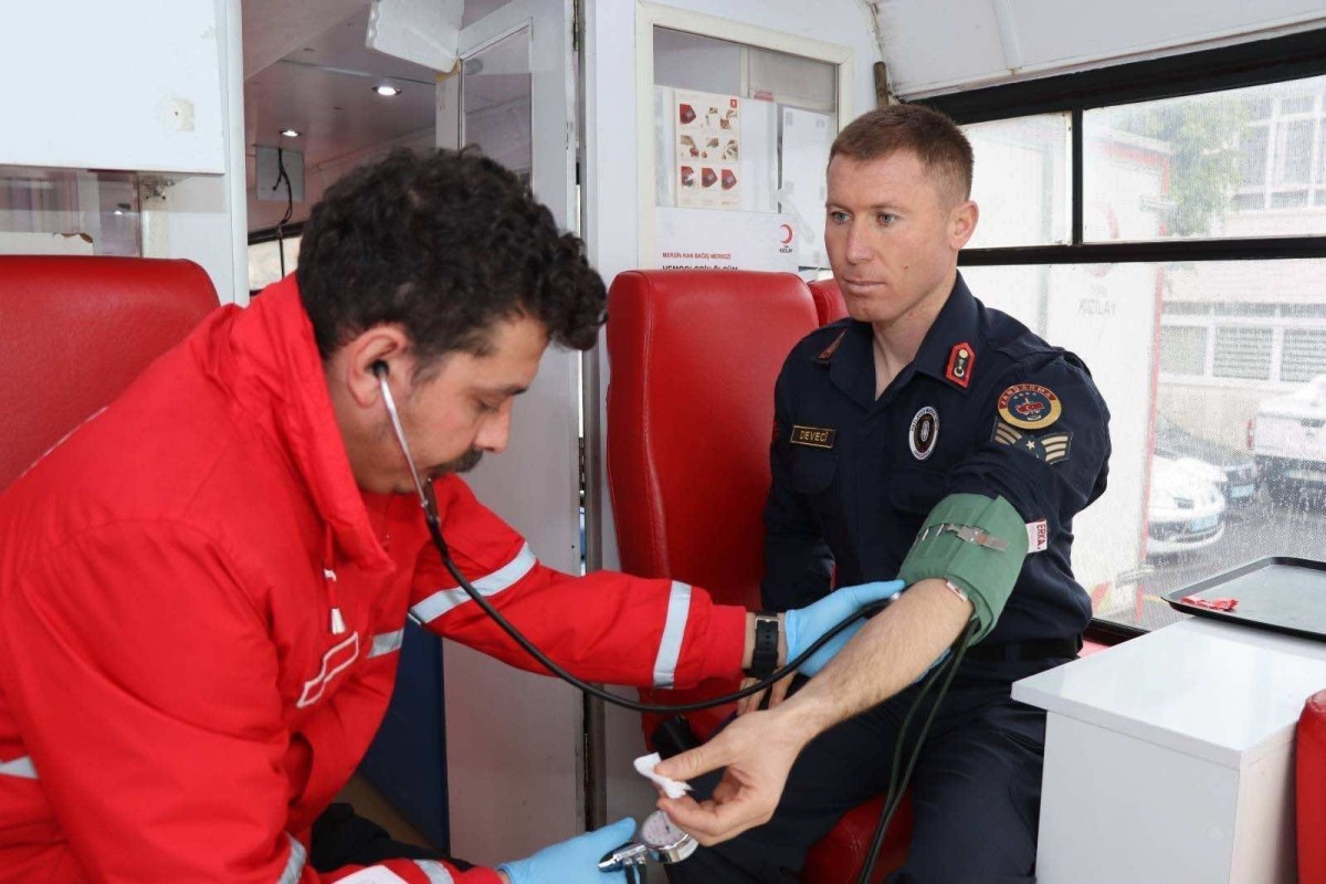 Jandarma personelinden, kan bağışı kampanyasına destek