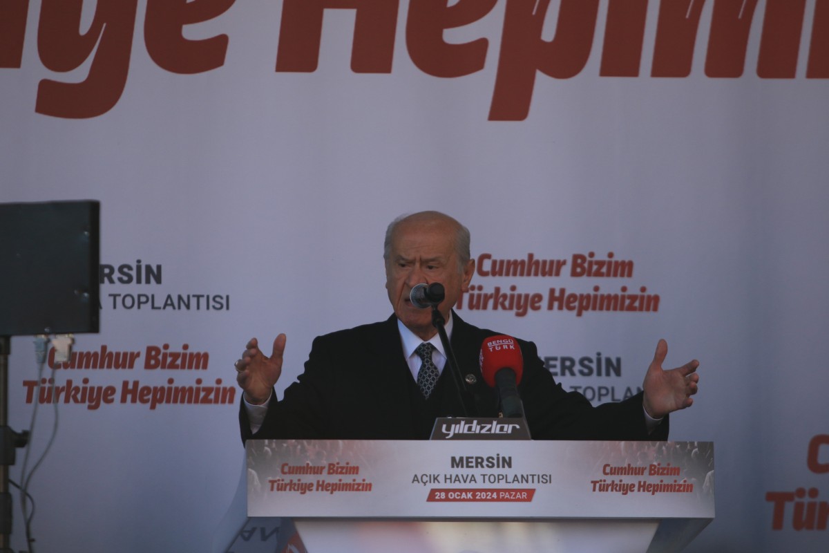 Bahçeli, İlk mitingini Mersin’de yaptı