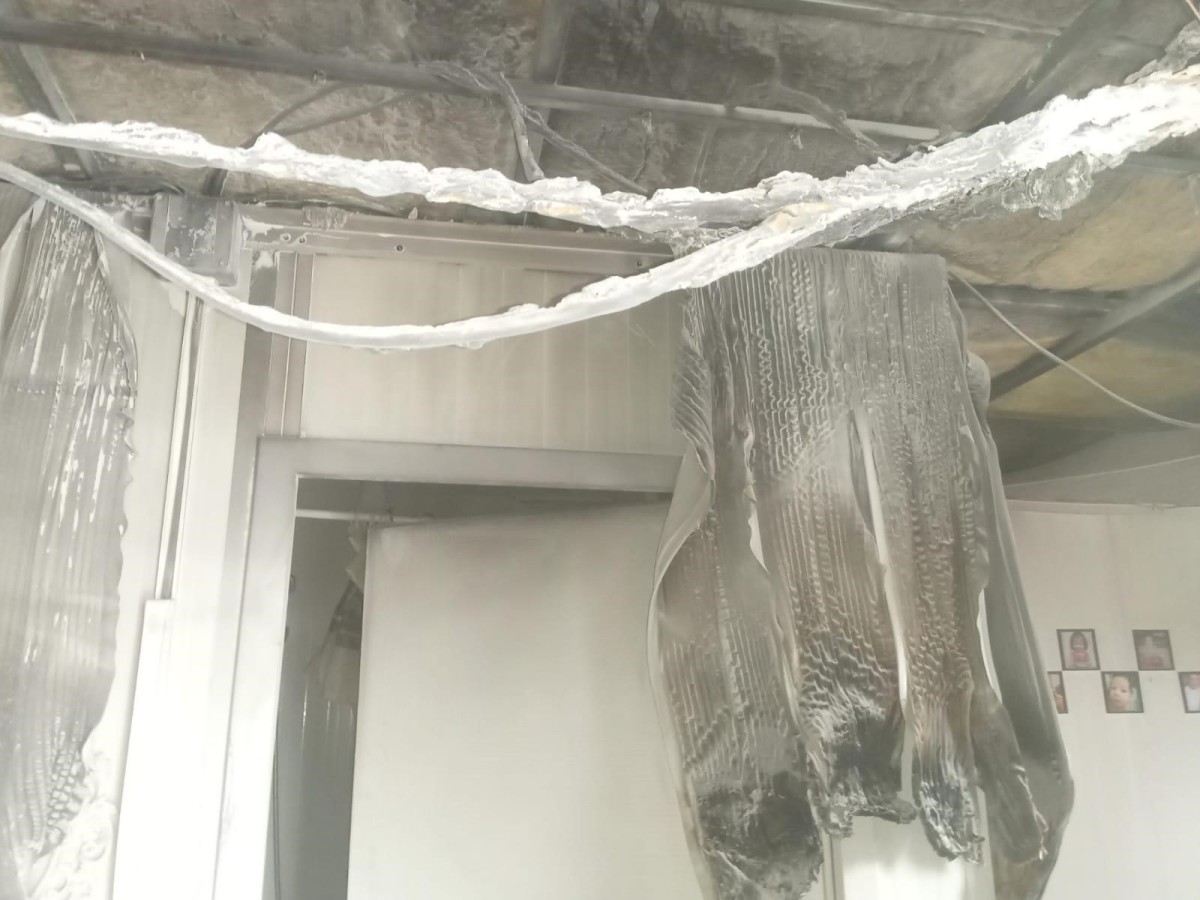  Antakya ilçesinde konteyner yangını çıktı