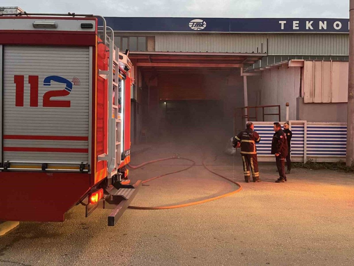 Çelik konstrüksiyon imalatı yapılan iş yerinde yangın