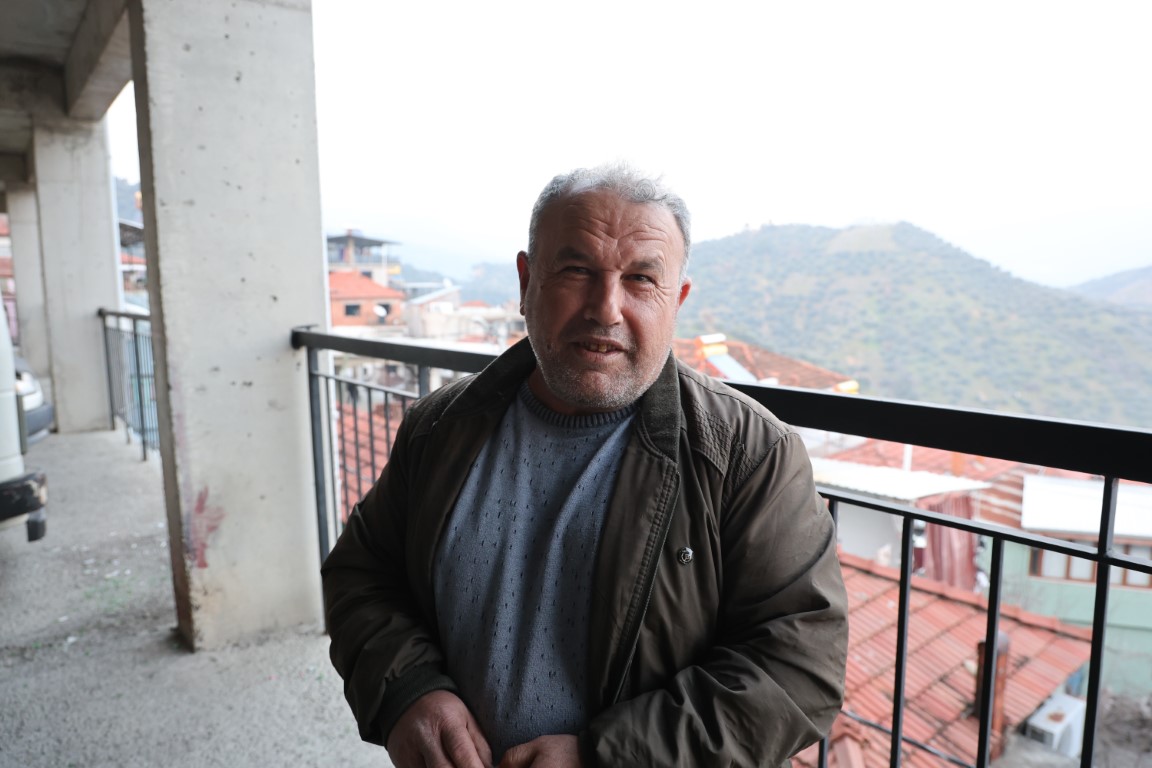 1974’te çocuğu doğmuş gözüküyor