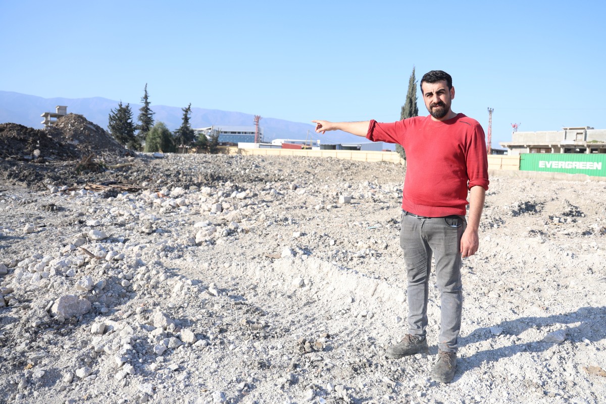 Geriye tabela ve boş arazi kaldı