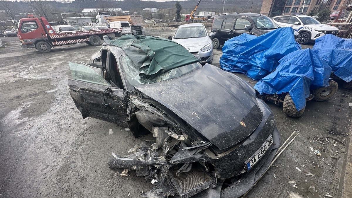 Feci kazaya karışan Porsche ve ATV’nin son hali