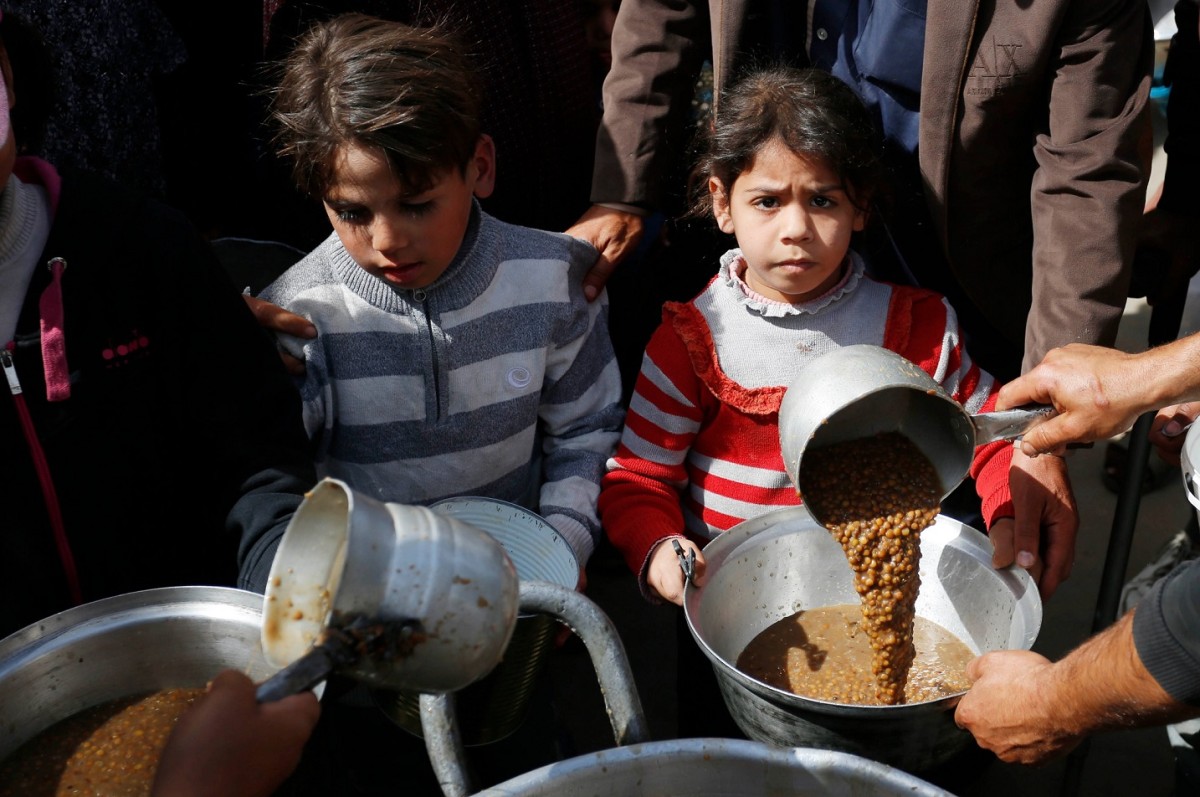 Gazze’de yetersiz beslenme nedeniyle ölenlerin sayısı 27’ye yükseldi