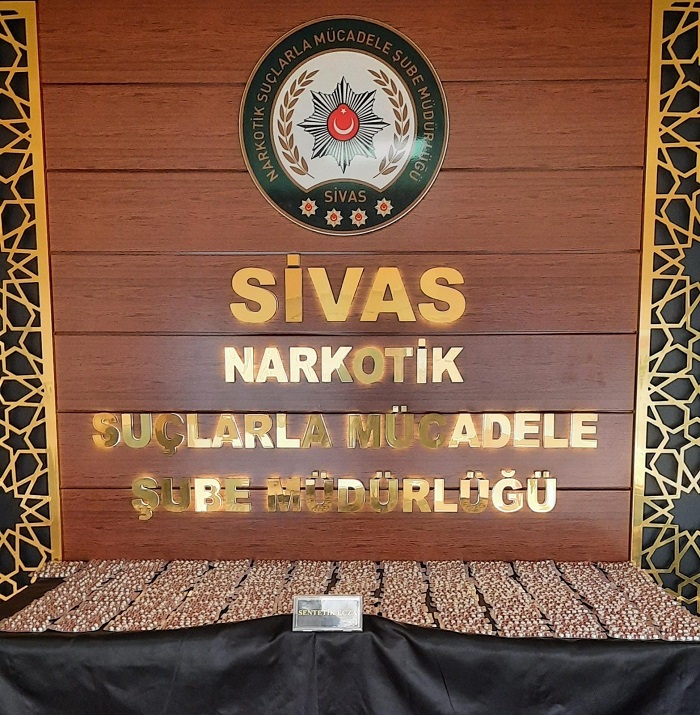  2 bin 968 adet uyuşturucu hap ele geçirildi