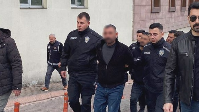 "Yılanlar Grubu" çetesi üyeleri adliyeye sevk edildi