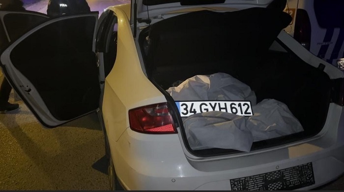 Şüpheliler hareket halindeki araçtan atladı
