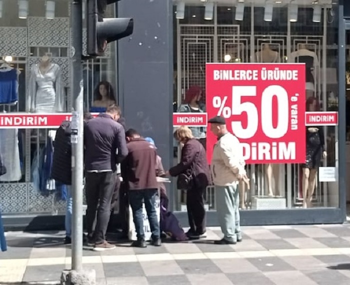 Umutlarını kazıyorlar