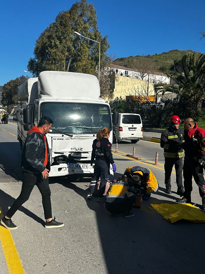 Kamyonetin çarptığı yaşlı kadın hayatını kaybetti