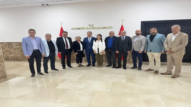 AKDENİZ BÖLGESİ GAZETECİLER ANAMUR'A ÇIKARMA YAPTI